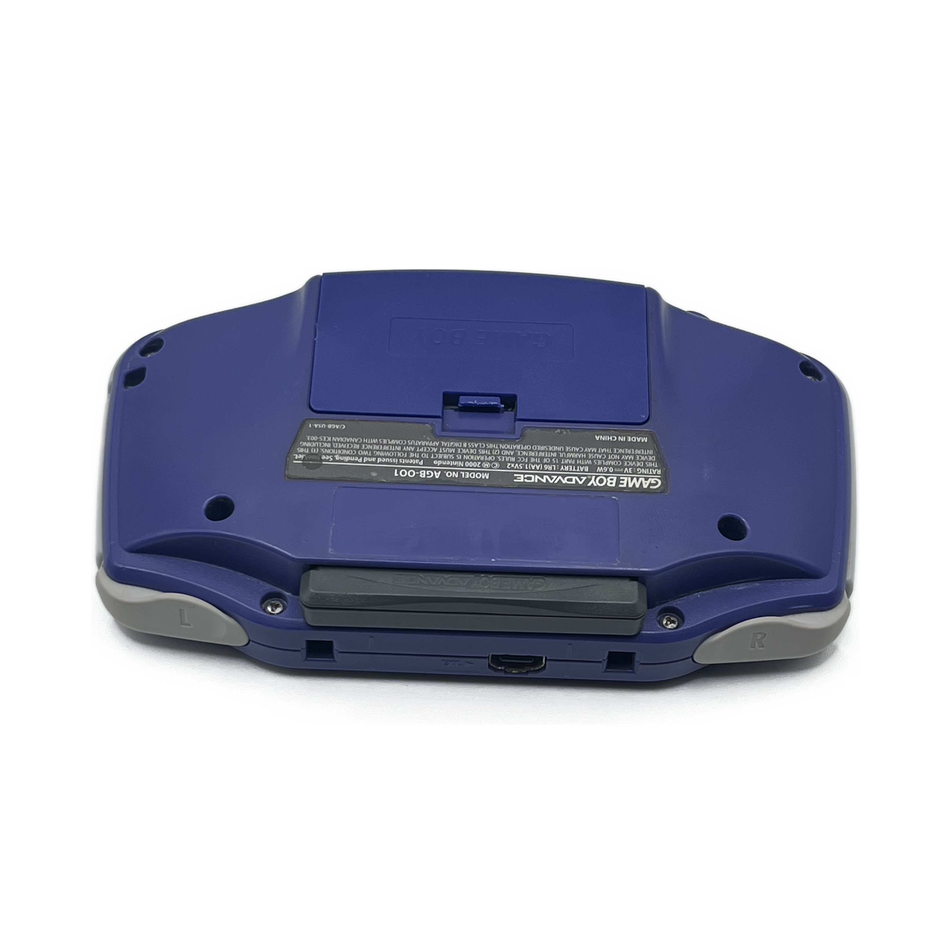 Nintendo Game Boy Advance Indigo - close-up